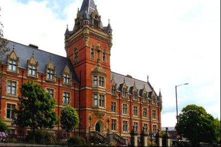 Manchester College - Foto: Gerald England (Licença-cc-by-sa-2.5)